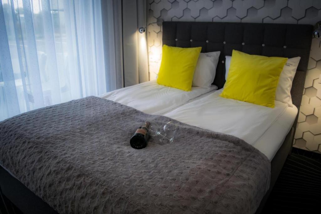 Axel Boutique Jacuzzi & Sauna Dziwnów エクステリア 写真